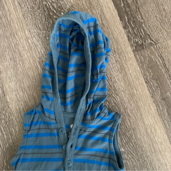 Tea Collection Blue Striped Romper 9-12 Months - Picture 3 of 5